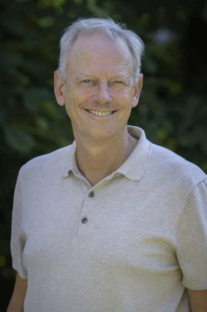 Mr Gijs D. den Hollander